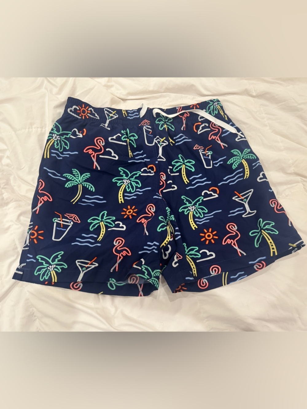 chubbies neon lights swim trunks 5.5 inch inseam